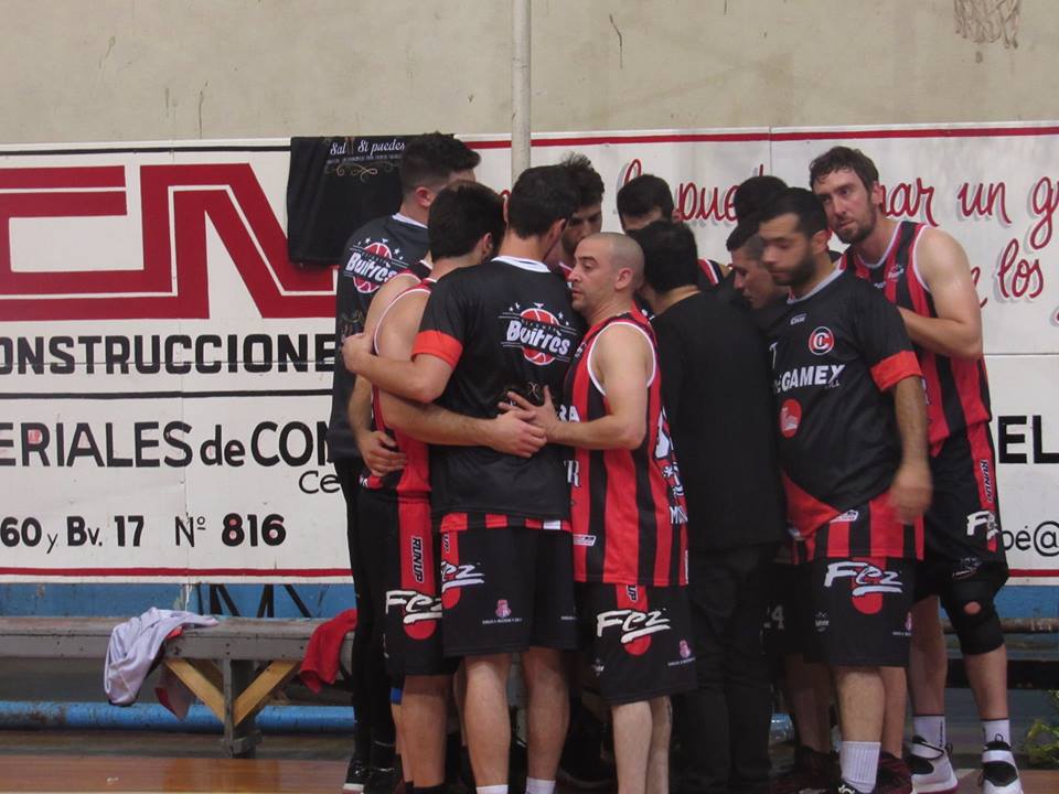 En la noche del miércoles 31 de octubre se jugó en Pergamino el tercer y decisivo duelo de la serie entre Juventud y Círculo Italiano, por los cuartos de final del Clausura de Primera División de la APB.