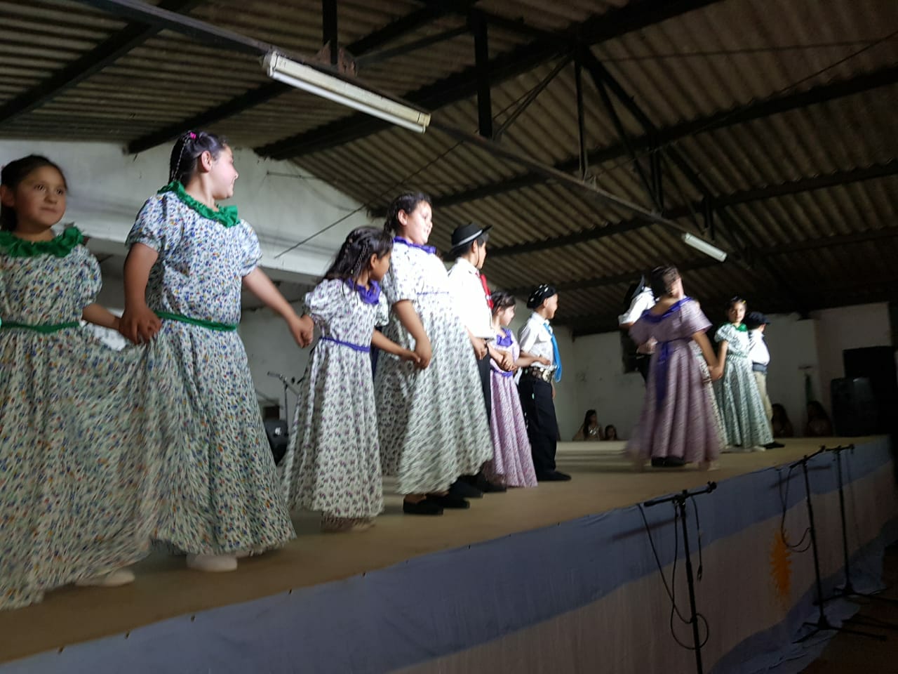 Con la organización de la Agrupación Renacer, el sábado se realizó en Pearson un Encuentro Internacional de Culturas Santa Fe al Sur. Fue en el Club Sportivo Pearsense y con la participación de delegaciones de nuestro país, Chile y Polonia.