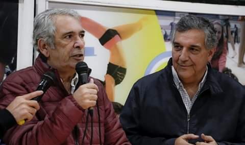 Previo al comienzo del partido del jueves por la noche en el gimnasio