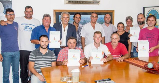Una vez más, el Estado municipal da muestras de estar presente ante las instituciones deportivas locales, sobre todo en momentos donde la complicada situación económica, que golpea y muy duro, por supuesto también recae sobre las instituciones.