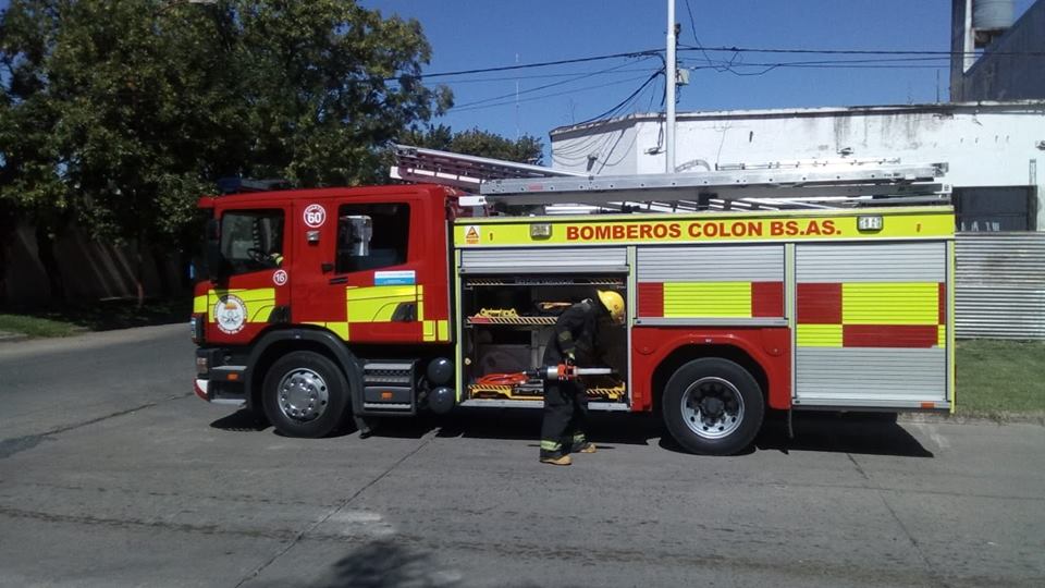 En la noche del lunes 20 de mayo, después de las 22 horas, los Bomberos Voluntarios fueron convocados por diferentes servicios a raíz de la tormenta.