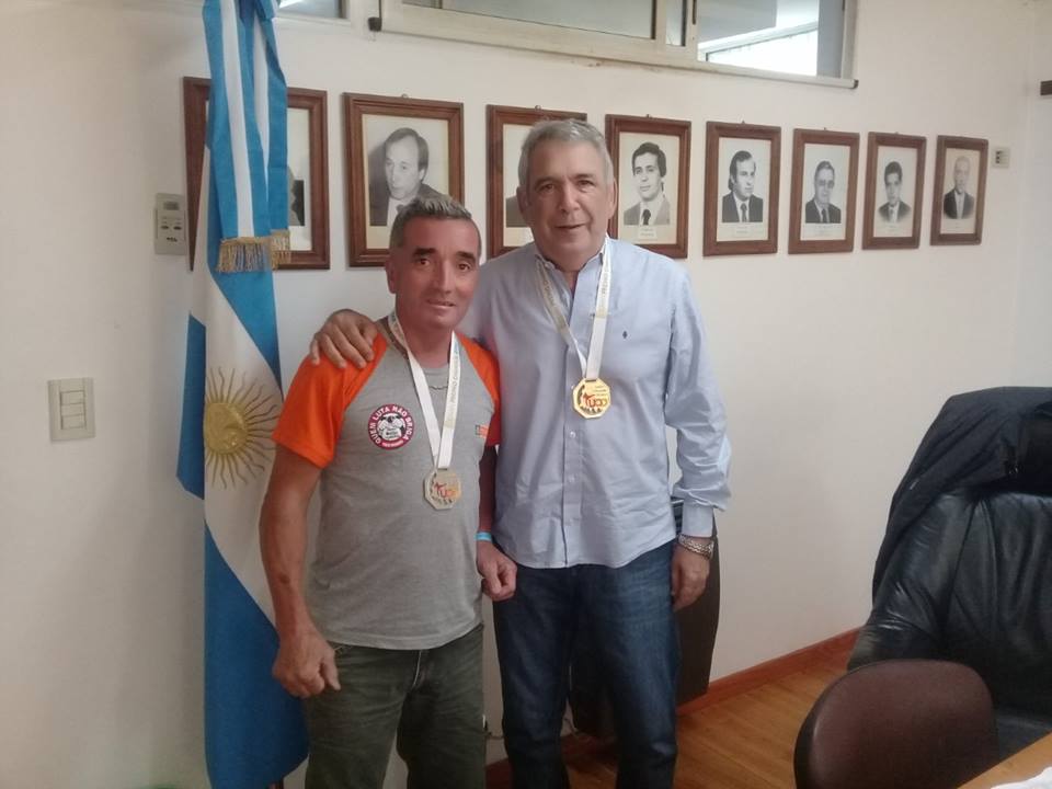 El intendente Ricardo Casi recibió en el Palacio Municipal al taekwondista colonense Sergio Ruggero, quien participó el fin de semana pasado del Gran Premio Charrúa 2018 de taekwondo, el cual tuvo lugar en Montevideo, Uruguay.