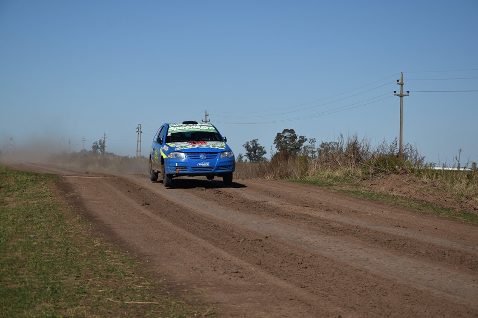 Restan pocas horas para que la ciudad vuelva a vibrar con una competencia de rally. Luego de 10 años los colonenses volverán a disfrutar de un espectáculo deportivo de gran jerarquía. Con la organización de Porteño FC y el auspicio de la Municipalidad de Colón.