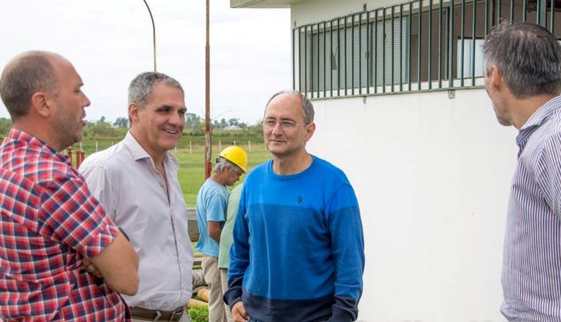 En la Planta Depuradora y con fondos municipales, se realizan por estos días trabajos correspondientes a la primera etapa de la obra civil y electromecánica. La empresa que se hace cargo de la obra es Ingeniería Global S.A. y se calcula que el plazo de ejecución rondará en los cuatro meses.