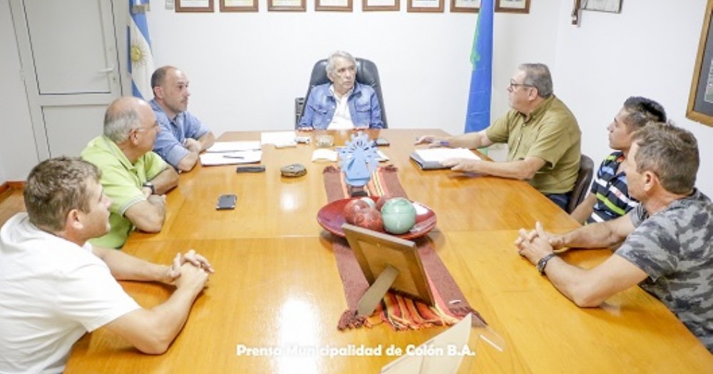 Reunión con el intendente.