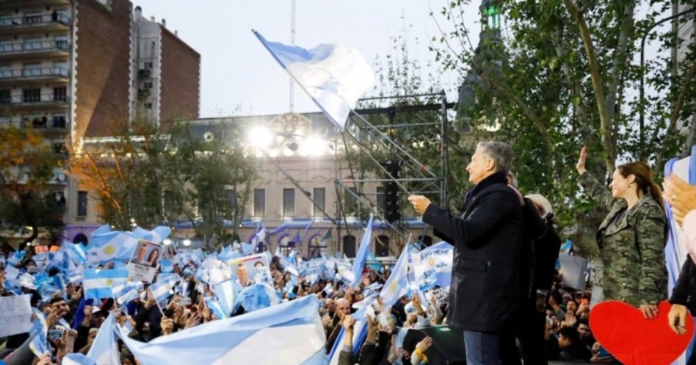 Durante el acto fueron agredidas por personal de seguridad y por los simpatizantes que llegaron a la marcha.
