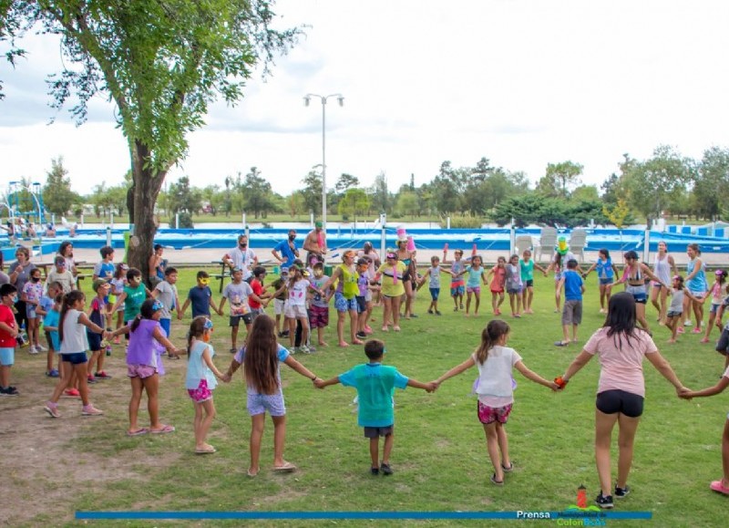 Se viene llevando a cabo el denominado “Verano +ATR”, un programa de actividades educativas, deportivas, culturales y recreativas para recuperar el vínculo con la escuela.