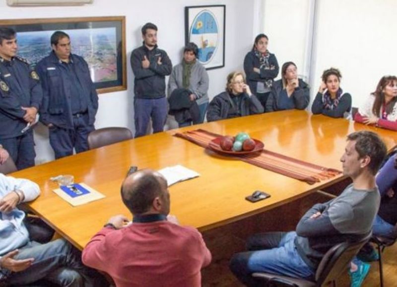 Reunión en Intendencia.