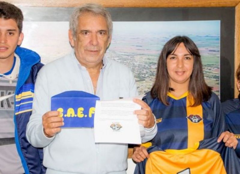 Representantes del Club El Fortín.