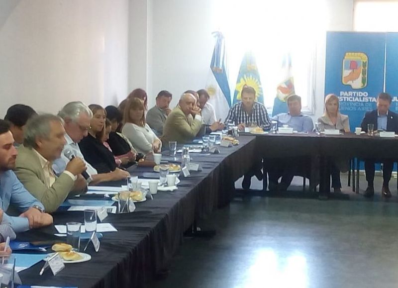 Deliberaciones en La Plata.