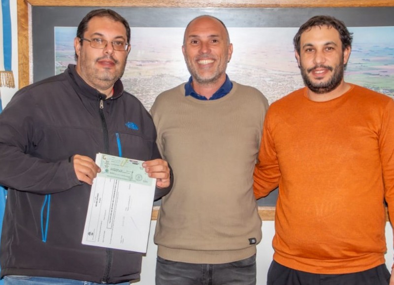 El director de Gobierno, Gonzalo Villalonga, recibió a los hermanos Lucas y Leandro García.