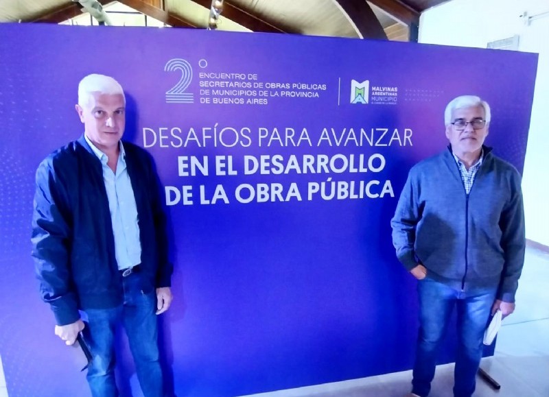 Walter Floridi, titular de la cartera en Colón, y Walter Angeloni, estuvieron junto a sus pares de otros distritos provinciales evaluando la situación en la que se encuentran los municipios debido a la desfinanciación de Nación.