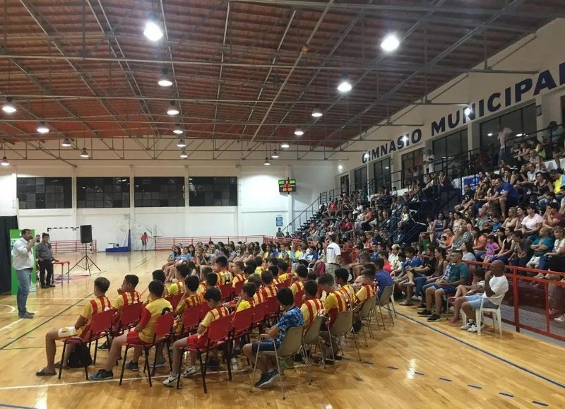 La Dirección de Deportes de la Municipalidad de Colón anuncia que este martes tendrá lugar la tradicional Fiesta del Deporte Colonense.