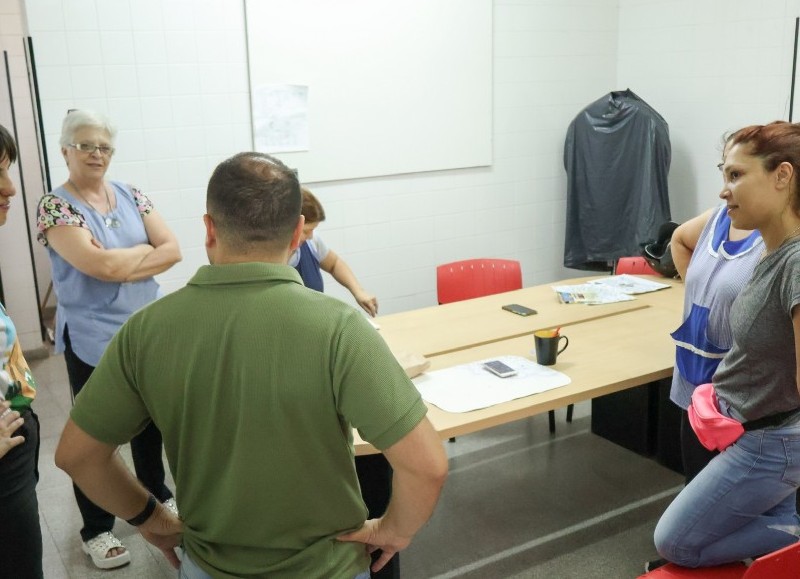 El objetivo de la visita fue conocer el funcionamiento interno del predio, charlar con el personal y avanzar en una serie de iniciativas.