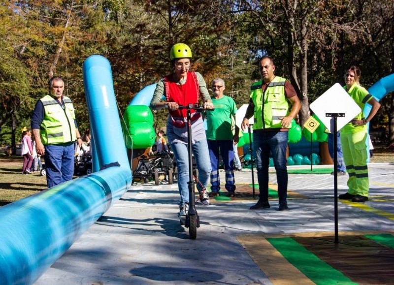 La segunda posta niños verán la funcionalidad de un móvil de Seguridad Vial.