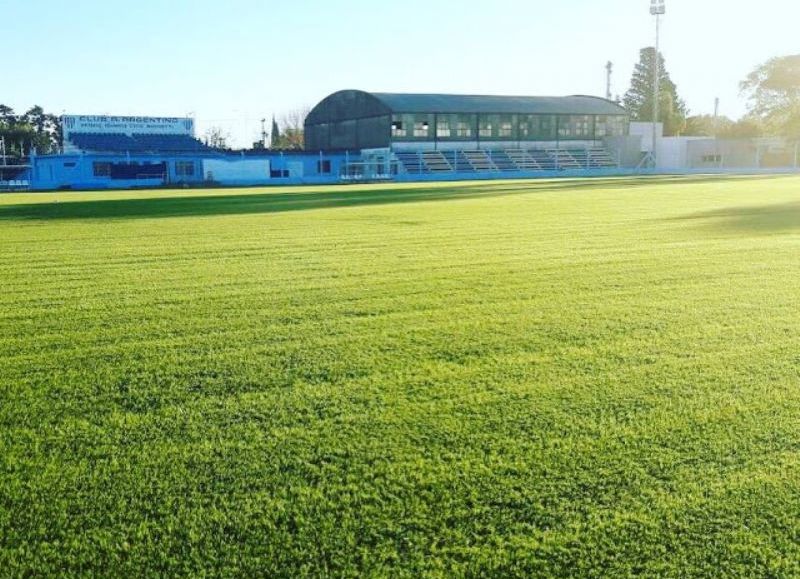 Mala tarde en la cancha de Argentino de Rojas.