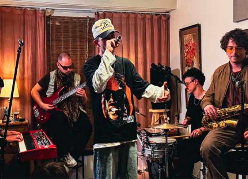 Joaqo Molina será uno de los artistas presentes en la jornada que reunirá música y talento en la Plaza 17 de Octubre.