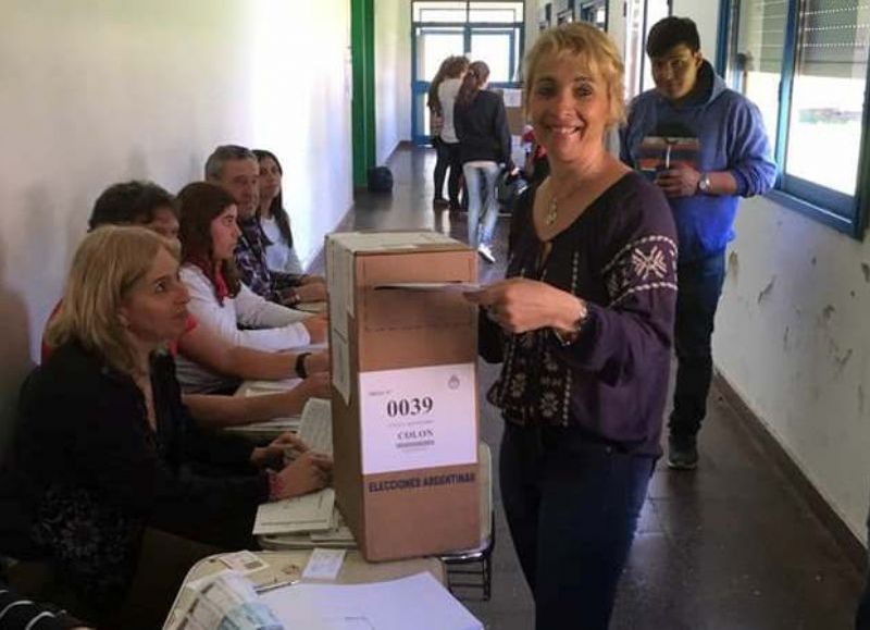 El voto de Claudia Necco (Cambiemos).
