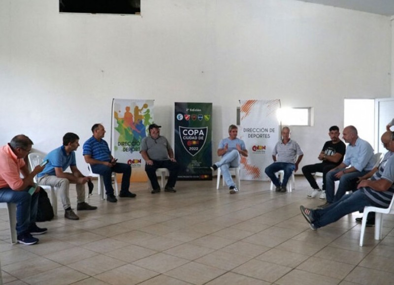 La reunión fue encabezada por el intendente José Luis Walser y se ultimaron detalles organizativos para la realización de la segunda edición en Club Ñapindá.
