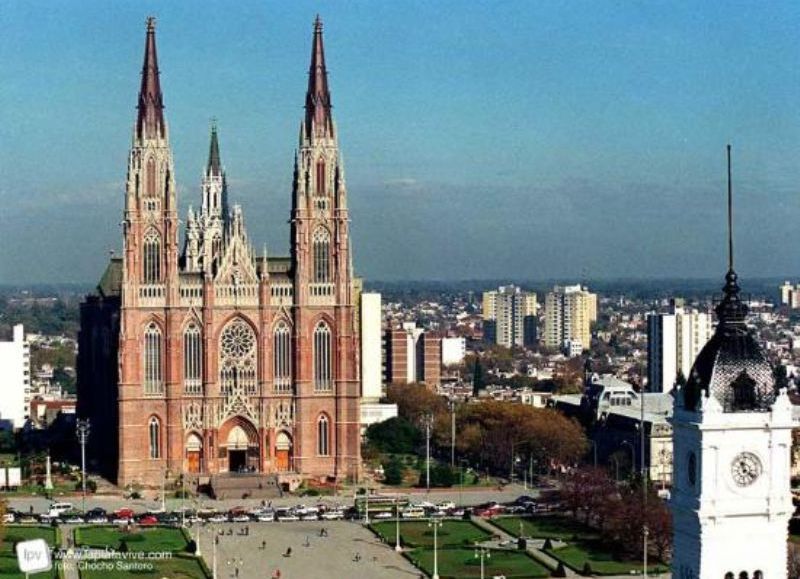 Vivir en la capital provincial.