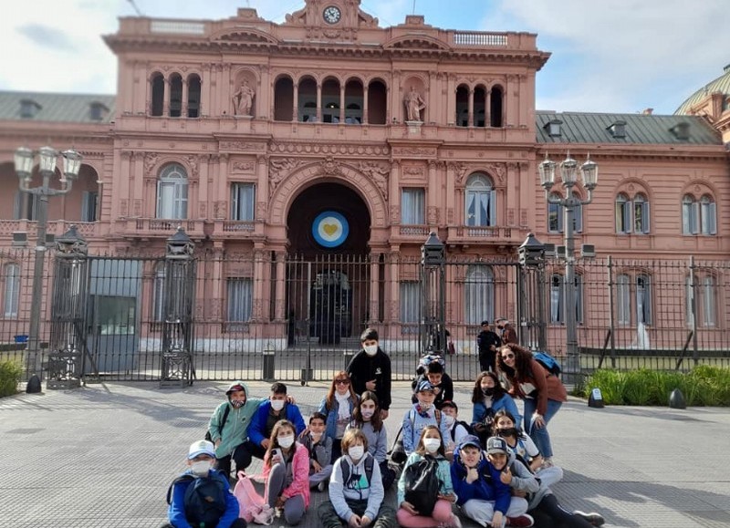 Bajo el apoyo de la Municipalidad de Colón, los estudiantes pudieron conocer diferentes sectores y lugares de la ciudad.