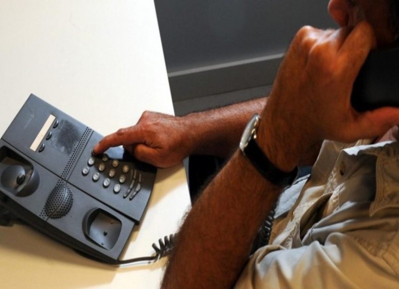Lamentable: una mujer intentó hacer un reclamo telefónico y resultó estafada