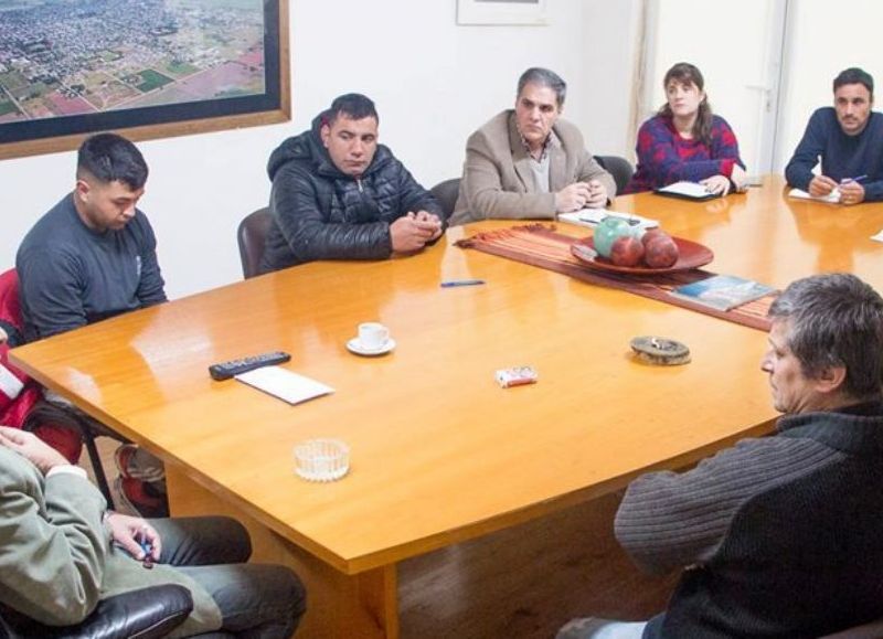 Encuentro en el despacho de Intendencia.