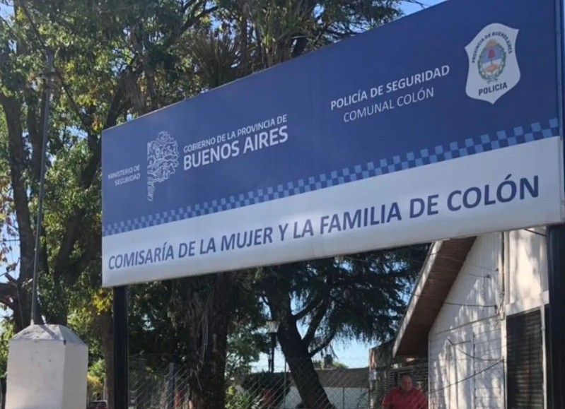 Se inició la obra de ampliación y refacción de la Comisaría de la Mujer y la Familia, que comprende la construcción de una oficina exclusiva para la recepción de denuncias.