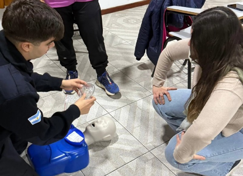 Capacitación en RCP para el personal de Casa de las Infancias