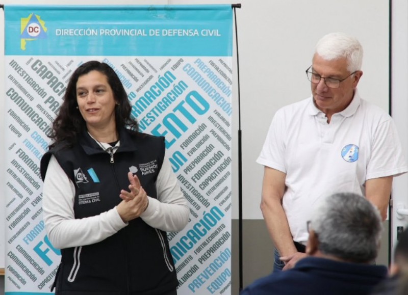 El Municipio fortalece la seguridad de los vecinos con un taller de Defensa Civil