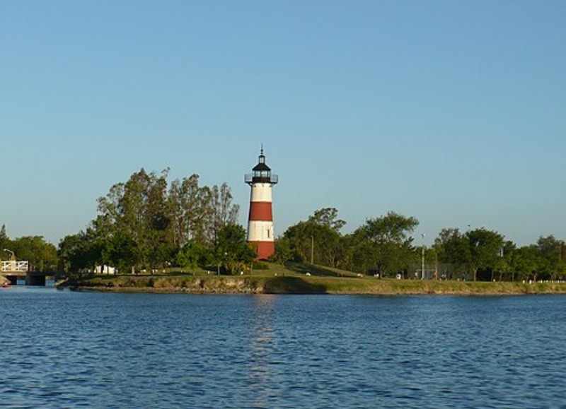 Durante la jornada, vecinos y vecinas podrán acceder a una amplia variedad de prestaciones, como trámites, atención sanitaria, vacunación, y talleres, entre otras.