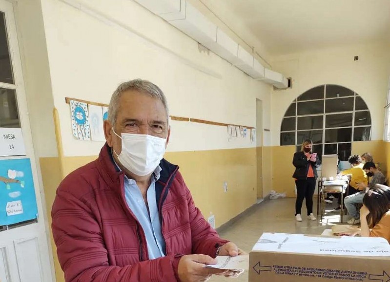 De cara al escrutinio de las PASO 2021, el intendente de la ciudad, Ricardo Casi, emitió su votó entre las 14 y 15 horas de este domingo.