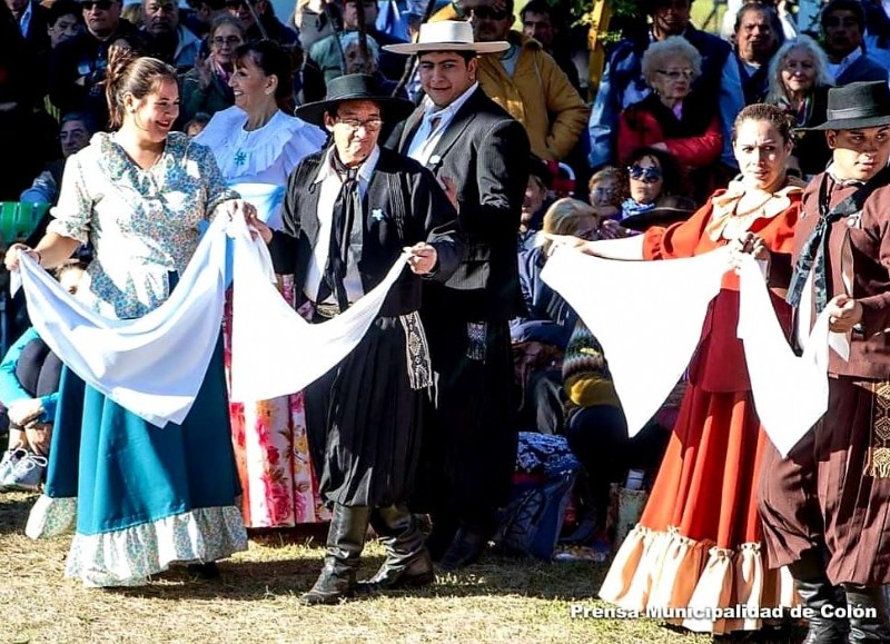 Se llevará a cabo una jornada festiva y popular para festejar la fecha patria.