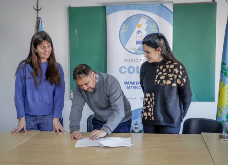 La gestión de Waldemar Giordano anunció la obra tras firmar un convenio con la viceministra de Salud de la Provincia de Buenos Aires, Alexia Navarro.

