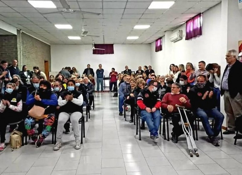 Gonzalo Villalonga estuvo presente y agradeció a todas las personas que integran el espacio.