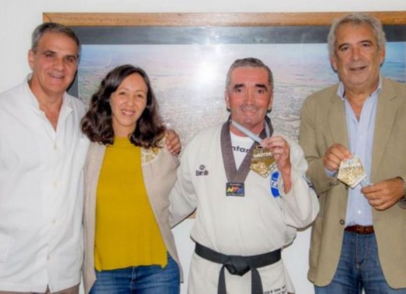 Ganador de medallas.