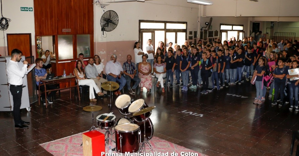 Ceremonia en el Instituto Marenzi.