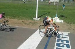 Hubo ciclismo en la pista Bigote Ayala