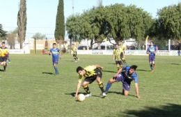 Racing le ganó al Fortín por el torneo local