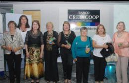 Reconocimiento a mujeres por parte de las cooperativas locales