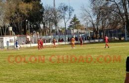 Por el "factor policía", vuelve a paralizarse el fútbol local