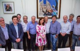 Cristina se reunió con Casi y otros intendentes bonaerenses
