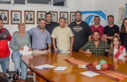 El municipio otorgó recursos económicos a los clubes de la ciudad