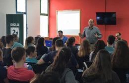 Charla sobre carreras y cursos