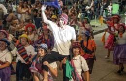 Se celebra la Noche 2 del Carnaval 2026 con shows y música en vivo desde las 21 en la zona de calle 9