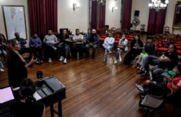 Las jornadas se desarrollan en el Polo Educativo y en el recinto del Honorable Concejo Deliberante, donde se abordan conceptos clave sobre igualdad, derechos y prácticas para promover entornos de trabajo respetuosos.