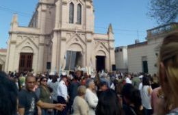 Masiva procesión por el día de la virgen de La Merced
