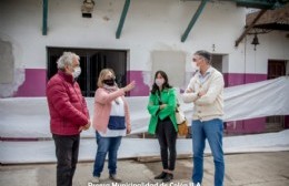 Casi hizo entrega de una computadora y recorrió obras en la Escuela Nº 3