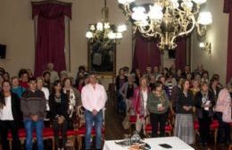 Docentes jubiladas realizaron acto por los 126 años del Partido de Colón