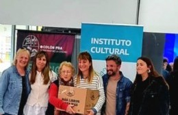 Entrega de libros en el marco de proyectos para el fortalecimiento institucional